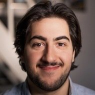 Neema Nazeri, 29 (Comediante)