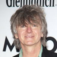 Neil Finn, 67 (Gitarrist)