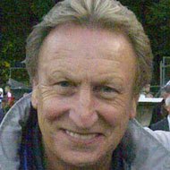 Neil Warnock, 75 (Huấn luyện viên bóng đá)