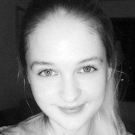 Nela Zisser, 33 (YouTube Star)