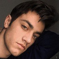 Nenad Ulemek, 24 (YouTube明星)