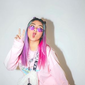 _nenavil_, 30 (TikTok Star)