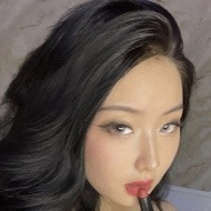Nesta Kim, 19 (Звезда Тиктока)