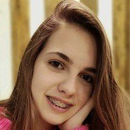 Neus SuperGuay, 21 (YouTube-ster)