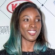 Nia Ali, 35 (跑步者)