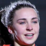 Niamh Charles, 26 (Jogador De Futebol)