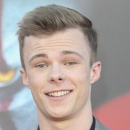 Nicholas Hamilton, 25 (电影演员)