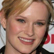 Nicholle Tom, 45 (电视女演员)
