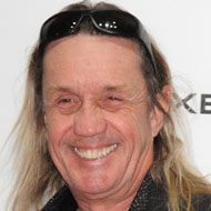 Nicko McBrain, 71 (Schlagzeuger)
