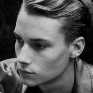 Niclas Gillis, 35 (Director)