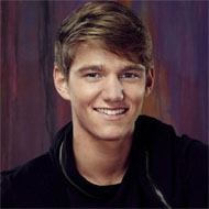Nico Greetham, 28 (Tänzer)