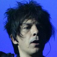 Nicola Sirkis, 66 (流行歌手)