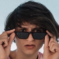 Nicolas Gomes, 27 (YouTube-ster)