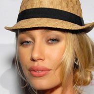 Nicole Aniston, 36 (Outro)
