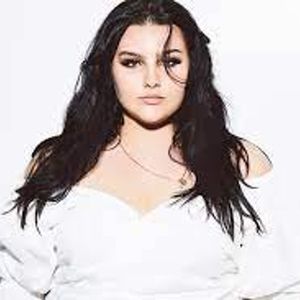 Nicolina Bozzo, 22 (Pop Singer)