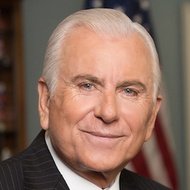 Nido Qubein, 77 (企业主管)