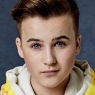 Niels Schlimback, 18 (Pop Singer)