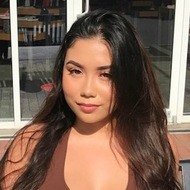 Niki Hughes, 25 (Instagram Star)