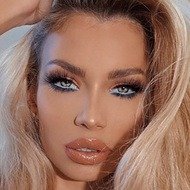 Nikki French, 39 (Instagram Star)