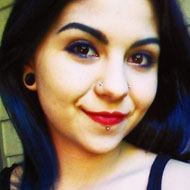 Nikki Gould, 28 (Nữ diễn viên truyền hình)