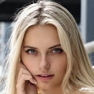 Nikki Neisler, 24 (TikTok Star)