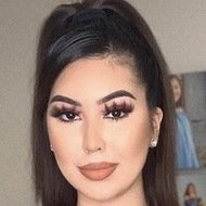 Nikki Valadez, 21 (Estrelas do YouTube)
