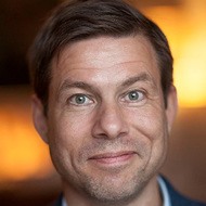 Niklas Orrenius, 51 (Journalist)