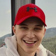 Nikola Krstin, 23 (YouTube Star)