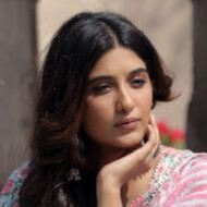 Nimrit Kaur Ahluwalia, 29 (Atriz De Televisão)