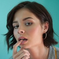 Nina Nesbitt, 29 (Pop Singer)