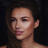 Nina Warink, 27 (Instagram Star)
