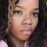 Nique, 23 (Instagram Star)