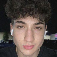 Noa Cunningham, 24 (TikTok明星)