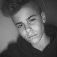 Noah Schiffner, 21 (Instagram明星)