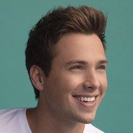 Noah Schnacky, 28 (乡村歌手)
