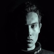 NOAHJVMES, 30 (Pop Singer)