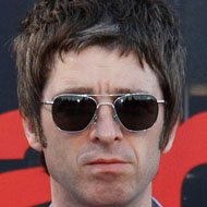 Noel Gallagher, 58 (Gitarrist)