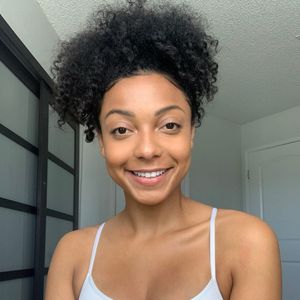 Noelle Renee, 29 (Instagram Star)