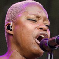 Noelle Scaggs, 44 (Popsänger)