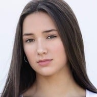 Noelle Schnacky, 18 (TikTok Star)