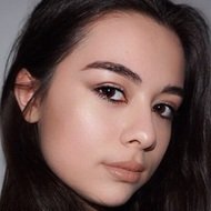 Noo Stenning, 26 (YouTube明星)