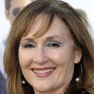 Nora Dunn, 73 (電視女演員)