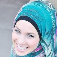 Nora Tehaili, 33 (YouTube明星)