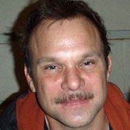 Norbert Leo Butz, 57 (Toneelacteur)