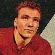 Norm Ullman, 89 (曲棍球运动员)