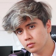 Norwing, 25 (YouTube Star)