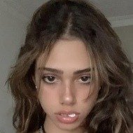 nottrebeca, 20 (TikTok明星)