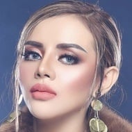 Novi Rizki, 30 (Pop Singer)