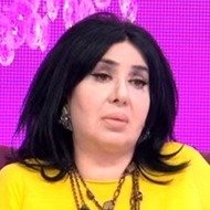 Nur Yerlitas (1955 - 2020) (時裝設計師)