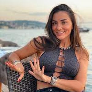 Nurcin Kaptanoglu, 37 (Instagram Star)